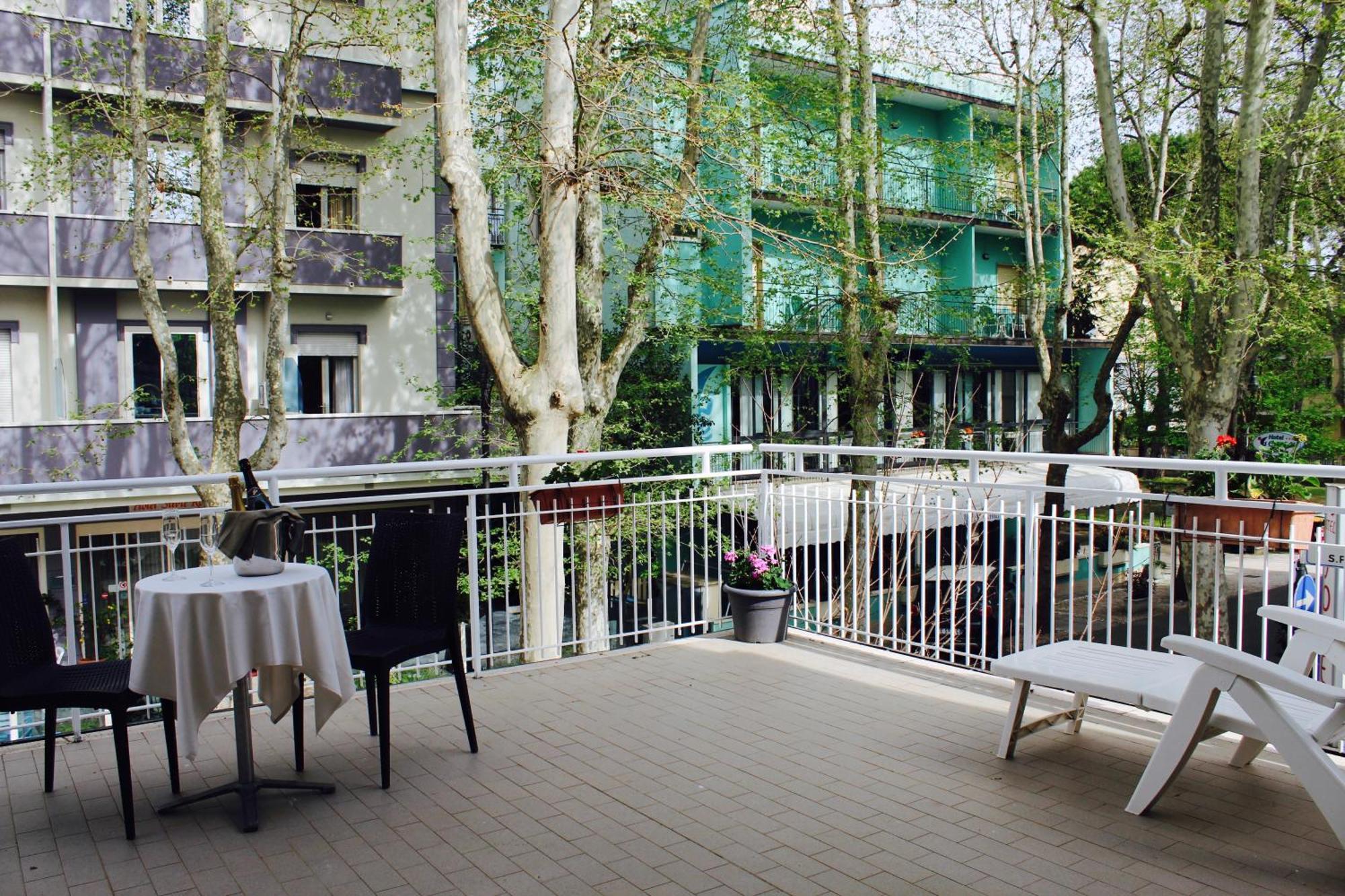 Blue Loft Hotel Cesenatico Eksteriør billede