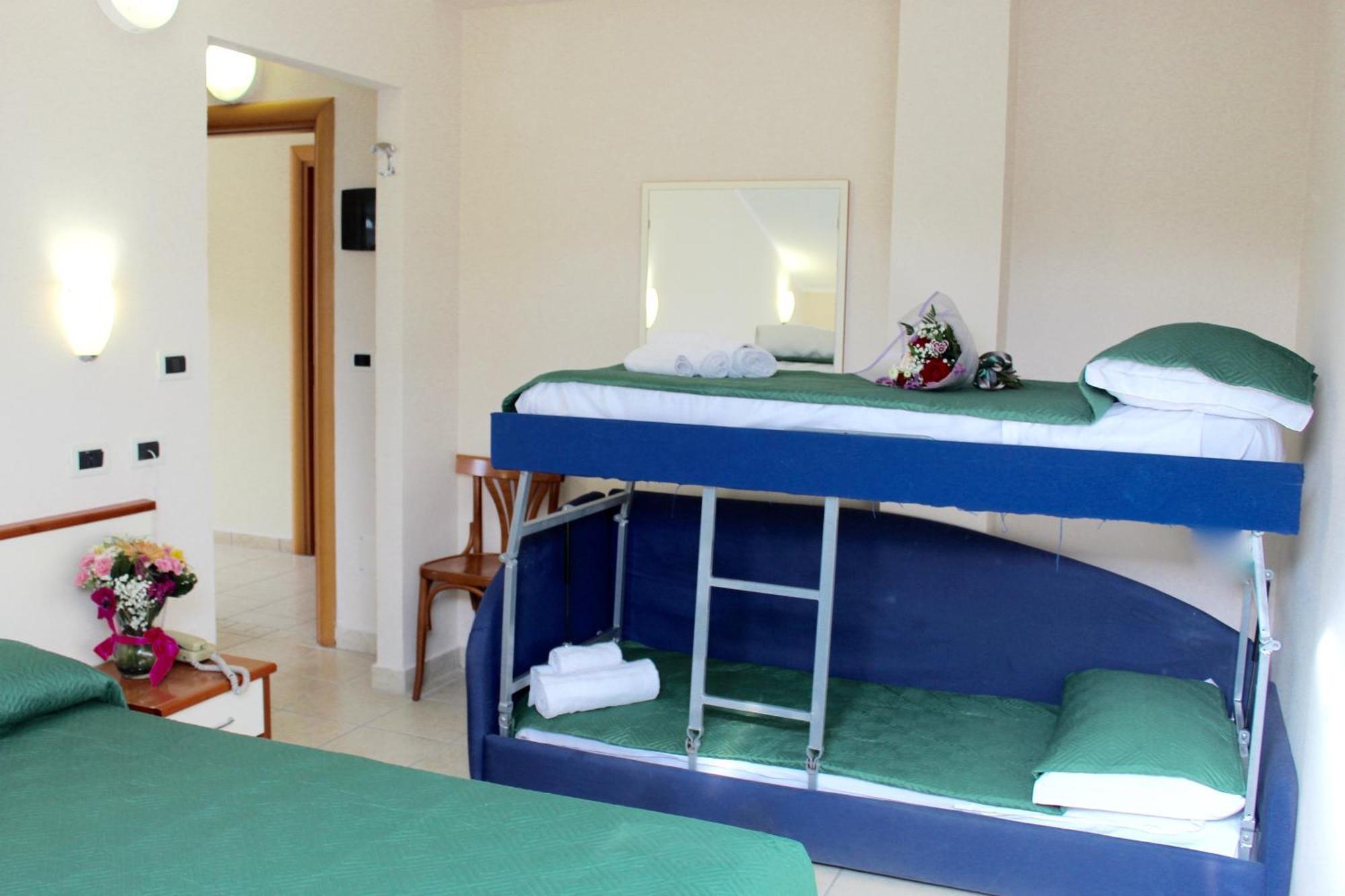 Blue Loft Hotel Cesenatico Eksteriør billede